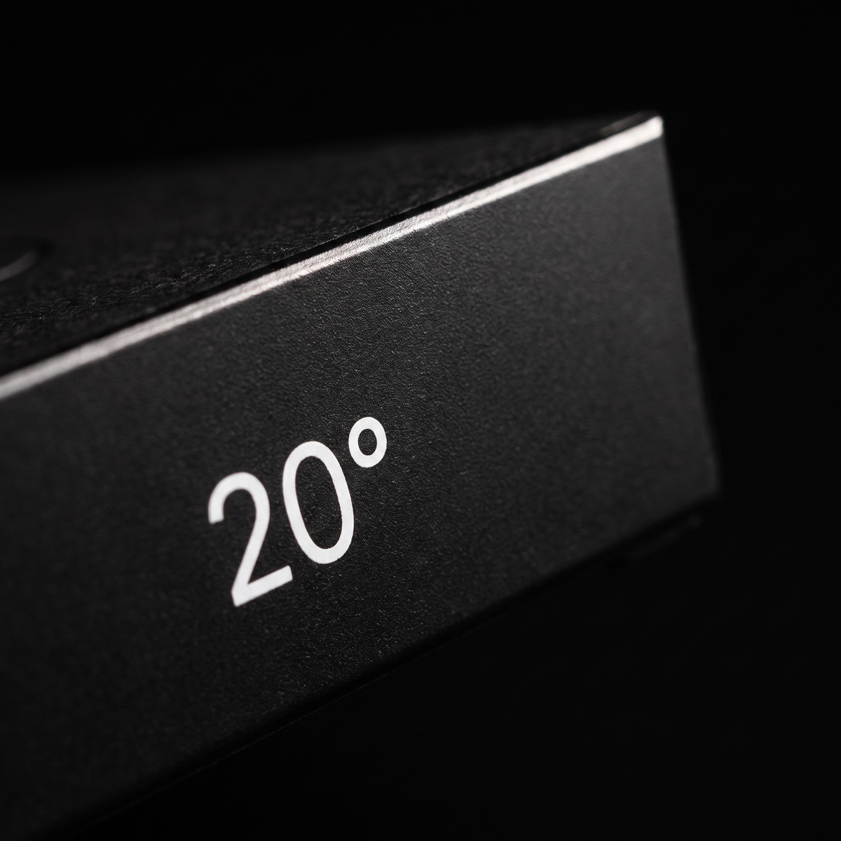 Macro of the 20 degree angle guide block face